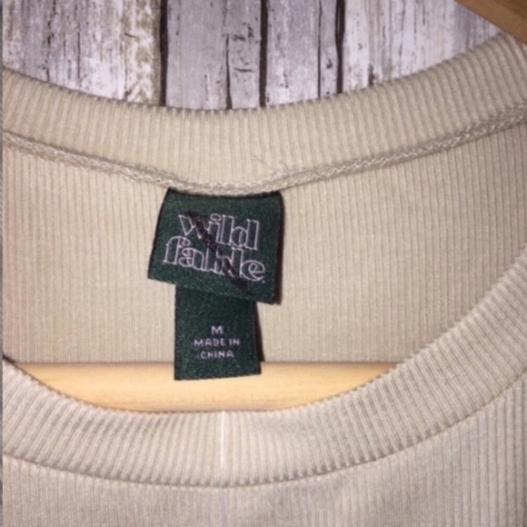 NWT Wild Fable Sloth Fitted Tee - Picture 4 of 5